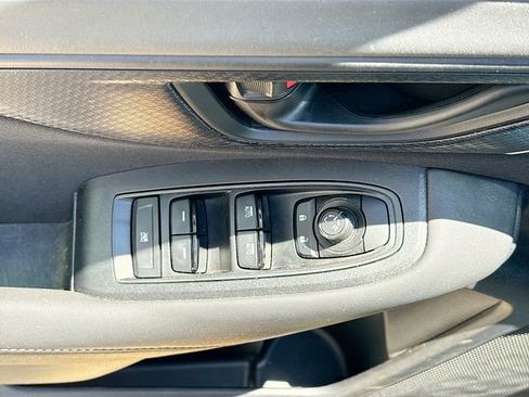 Certified 2022 Subaru Legacy AWD/4WD image 9