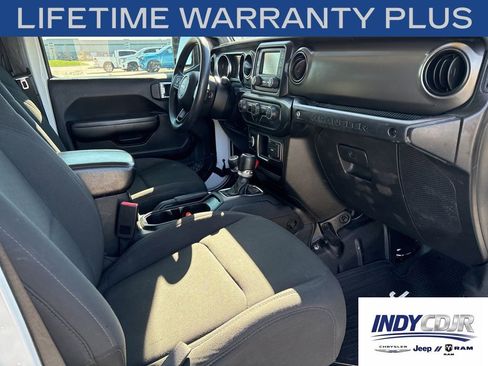Used 2018 Jeep Wrangler Unlimited Sport AWD/4WD image 14