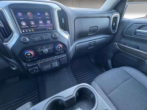 Used 2021 Chevrolet Silverado 1500 LT AWD/4WD image 3