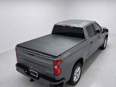 Used 2019 Chevrolet Silverado 1500 Custom w/ Custom Value Package image 31