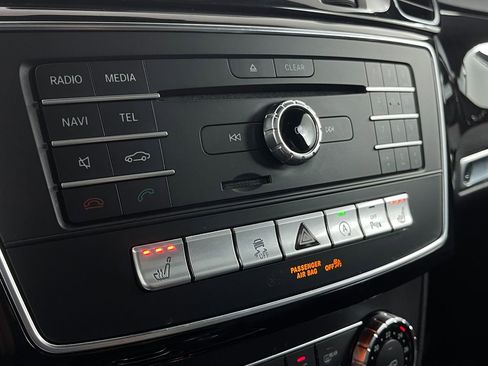 Used 2019 Mercedes-Benz GLE 43 AMG 4MATIC image 32