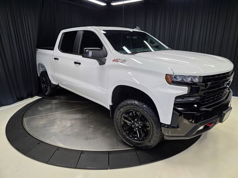 Used 2019 Chevrolet Silverado 1500 LT Trail Boss image 16