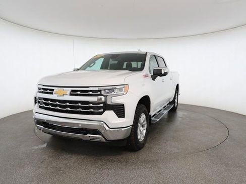 Used 2025 Chevrolet Silverado 1500 LTZ w/ Z71 Off-Road Package image 32