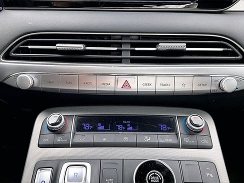 Used 2022 Hyundai Palisade SEL w/ Premium Package image 19