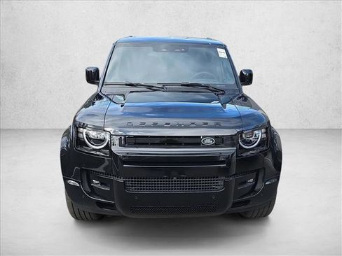 New 2026 Land Rover Defender 130 V8 image 2
