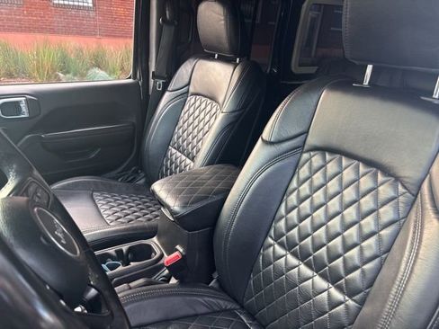 Used 2019 Jeep Wrangler Unlimited Sport S image 14