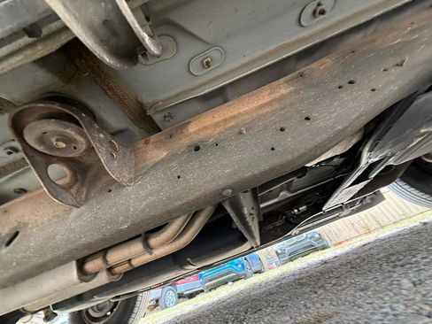 Used 1998 GMC Yukon 2WD 4-Door w/ Marketing Opt Pkg 5 image 28