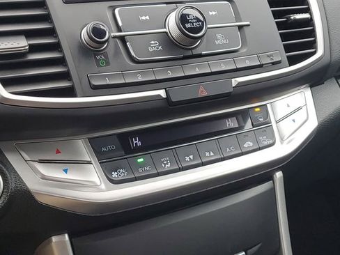Used 2014 Honda Accord Hybrid Sedan image 27