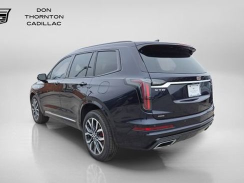 Used 2022 Cadillac XT6 Sport AWD/4WD image 3
