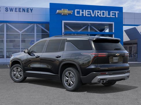 New 2026 Chevrolet Traverse LT w/ Driver Confidence Package FWD image 3