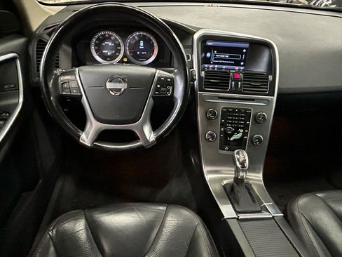 Used 2013 Volvo XC60 T6 AWD/4WD image 12