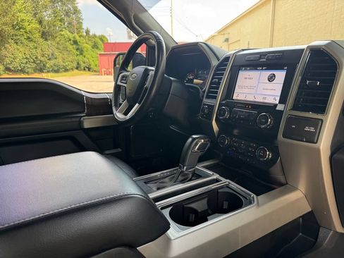 Used 2019 Ford F150 Lariat AWD/4WD image 29