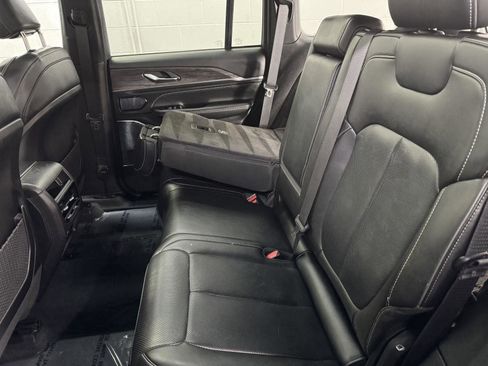 Used 2023 Jeep Grand Cherokee Overland image 28