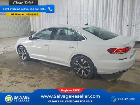 Used 2021 Volkswagen Passat 2.0T SE image 3