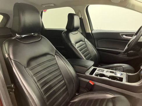 Used 2022 Ford Edge SEL image 39