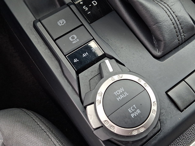 Used 2024 Toyota Tacoma SR5 AWD/4WD image 22