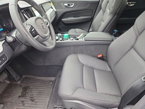 Used 2025 Volvo XC60 T8 Plus w/ Climate Package image 31