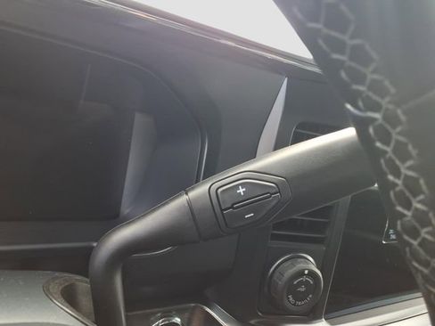 New 2026 Ford F250 Lariat w/ Black Appearance Package image 18