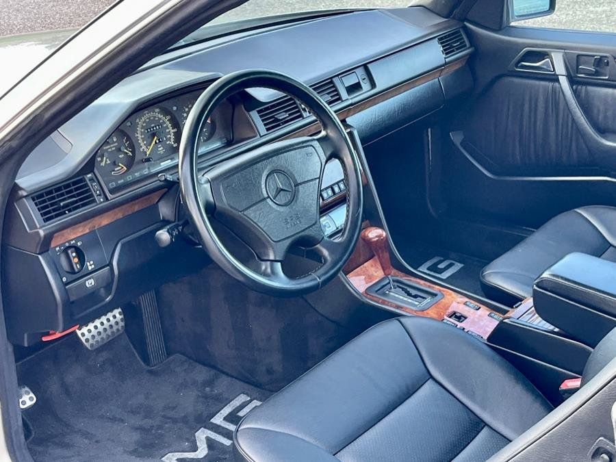Used 1990 Mercedes-Benz 300 CE Coupe image 15