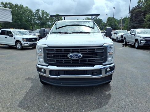 Used 2023 Ford F250 XL w/ XL Chrome Package AWD/4WD image 2