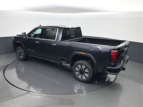 New 2026 GMC Sierra 3500 Denali w/ Denali Reserve Package image 19