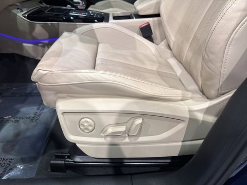 Used 2021 Audi Q5 Prestige image 13