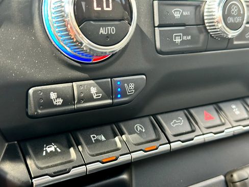 Used 2019 GMC Sierra 1500 SLT w/ SLT Premium Plus Package image 37