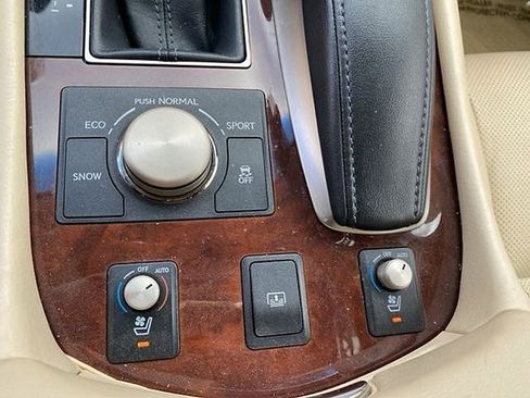 Used 2014 Lexus LS 460 AWD image 26