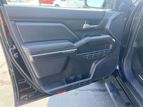 Used 2024 Toyota Tacoma TRD Sport image 14