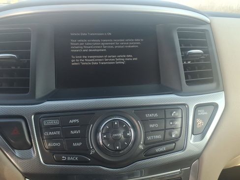 Used 2019 Nissan Pathfinder SL image 19