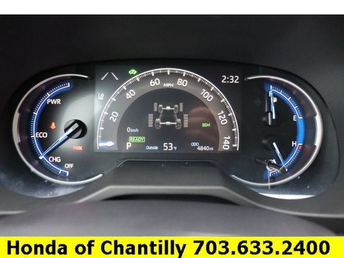 Used 2025 Toyota RAV4 XLE image 9