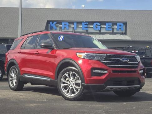 Certified 2020 Ford Explorer XLT w/ Equipment Group 202A AWD/4WD image 2