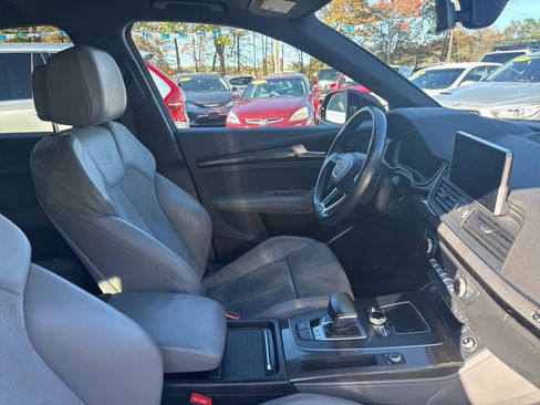 Used 2019 Audi SQ5 Premium Plus w/ Premium Plus Package image 28
