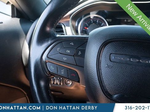 Used 2016 Dodge Challenger R/T RWD image 11