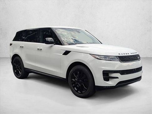 Used 2025 Land Rover Range Rover Sport SE AWD/4WD image 3