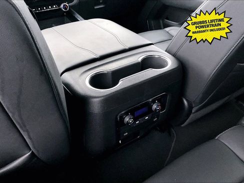 Used 2025 Chevrolet Tahoe LT AWD/4WD image 29