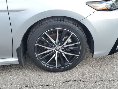 Used 2023 Toyota Camry SE w/ Cold Weather Package FWD image 6