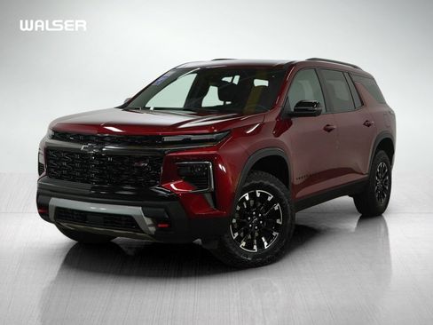 Used 2024 Chevrolet Traverse Z71 image 1