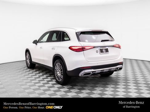 New 2026 Mercedes-Benz GLC 300 4MATIC image 3
