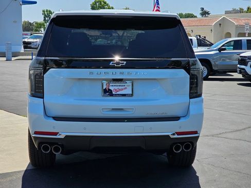 New 2026 Chevrolet Suburban Premier AWD/4WD image 5