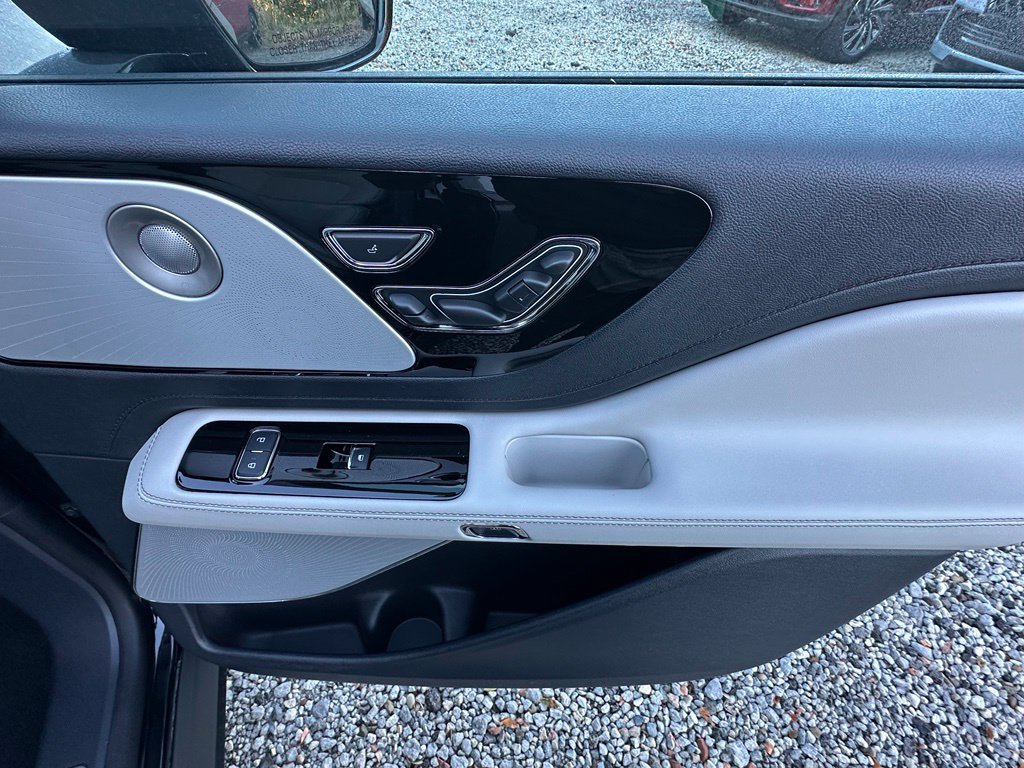 New 2027 Lincoln Aviator Reserve AWD/4WD image 25