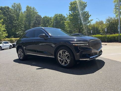 Used 2024 Genesis GV70 2.5T w/ Advanced Package AWD/4WD image 3