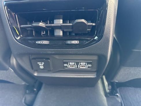 New 2025 Jeep Grand Cherokee Altitude w/ Trailer Tow Package image 19