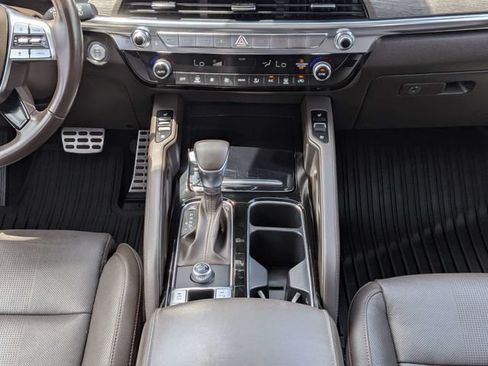 Used 2022 Kia Telluride SX w/ Towing Package FWD image 19