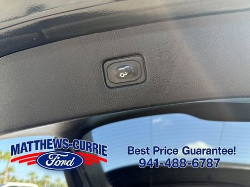 Certified 2022 Ford Edge Titanium w/ Equipment Group 301A AWD/4WD image 17