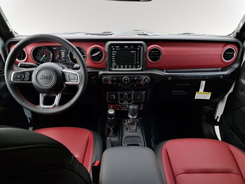 New 2023 Jeep Wrangler Unlimited Rubicon 4xe AWD/4WD image 17