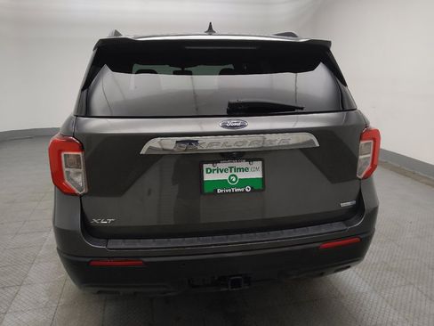 Used 2020 Ford Explorer XLT w/ Comfort Package image 6