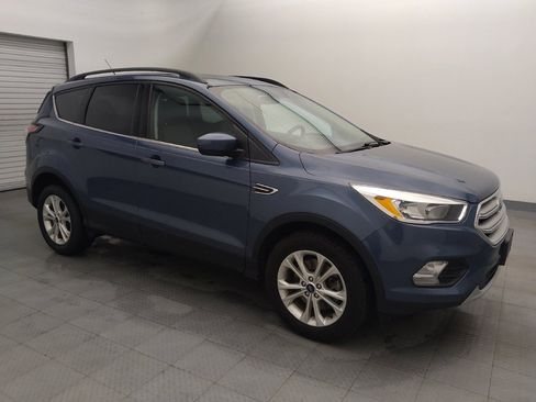 Used 2018 Ford Escape SE image 11