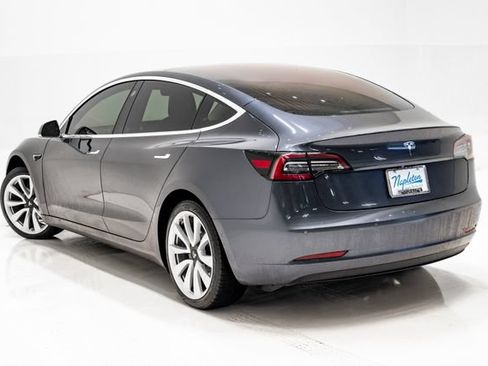 Used 2018 Tesla Model 3 Long Range RWD image 28