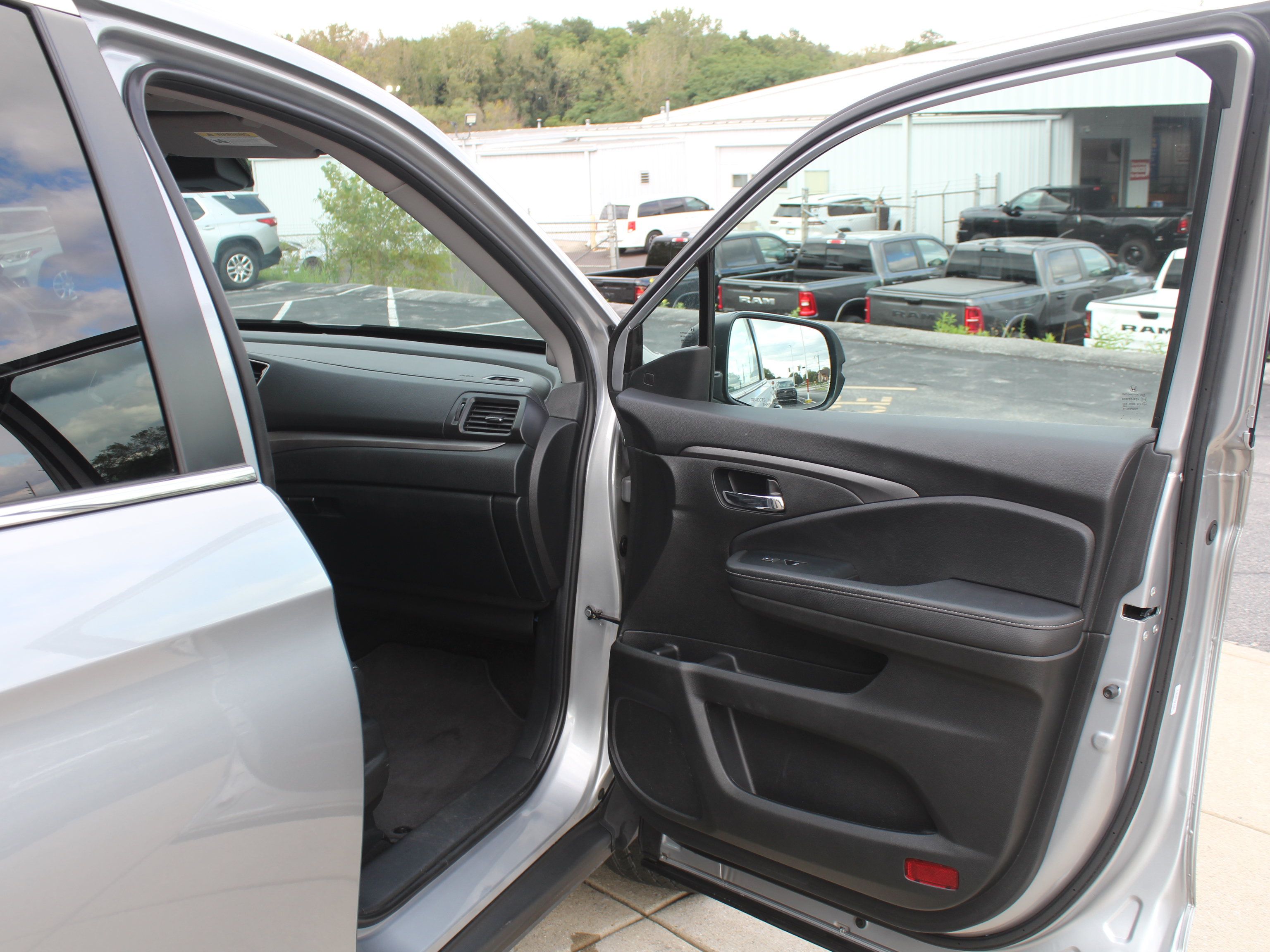 Used 2023 Honda Ridgeline RTL image 27